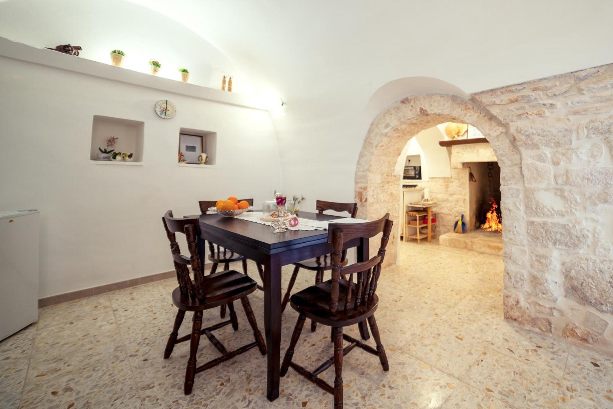 로코로톤도 Trullo Dal Fascino Antico 빌라 외부 사진